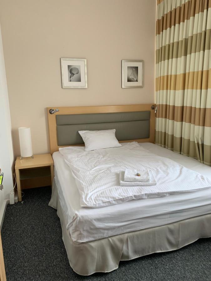404 Rooms Wilanowska Warschau Exterior foto