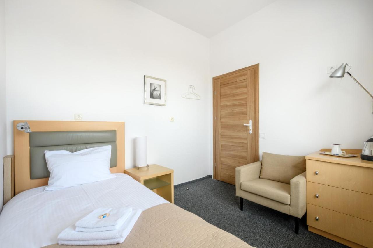 404 Rooms Wilanowska Warschau Exterior foto