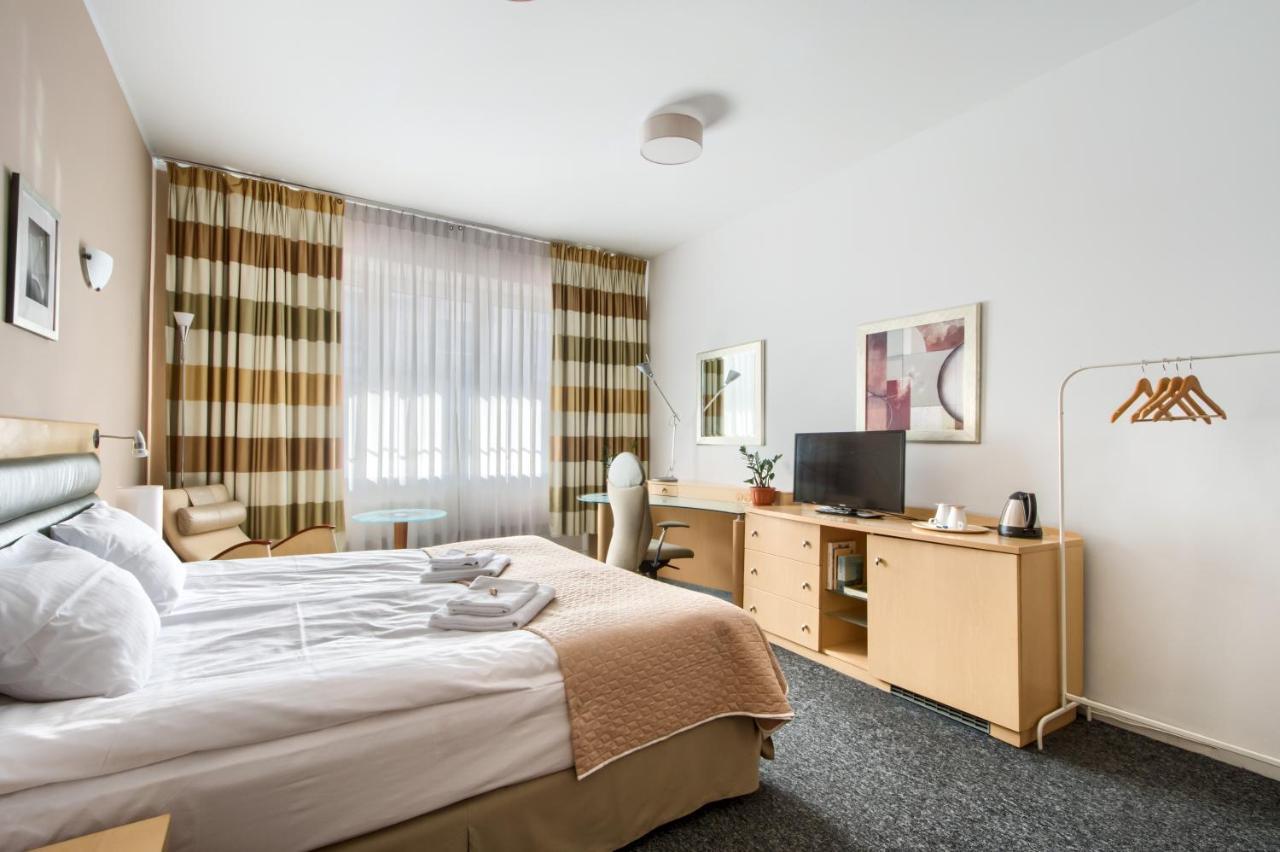 404 Rooms Wilanowska Warschau Exterior foto