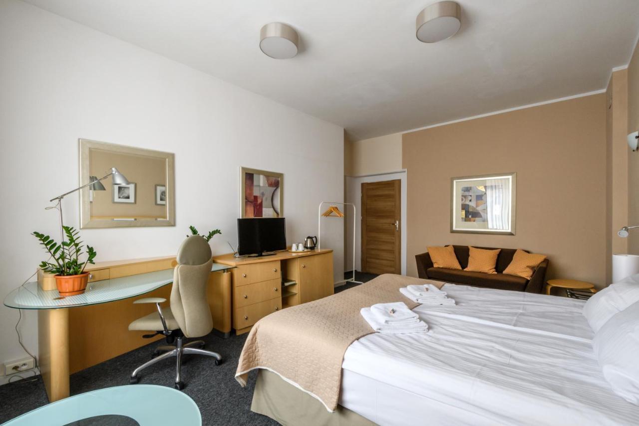 404 Rooms Wilanowska Warschau Exterior foto