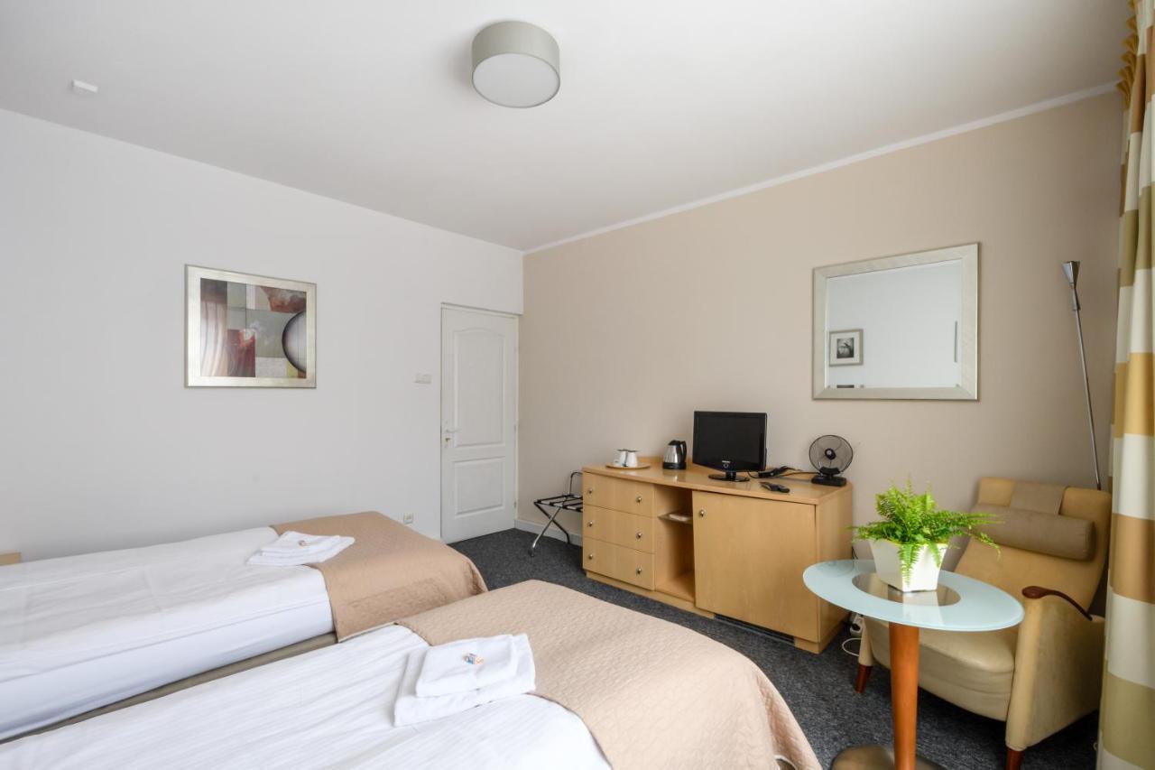 404 Rooms Wilanowska Warschau Exterior foto